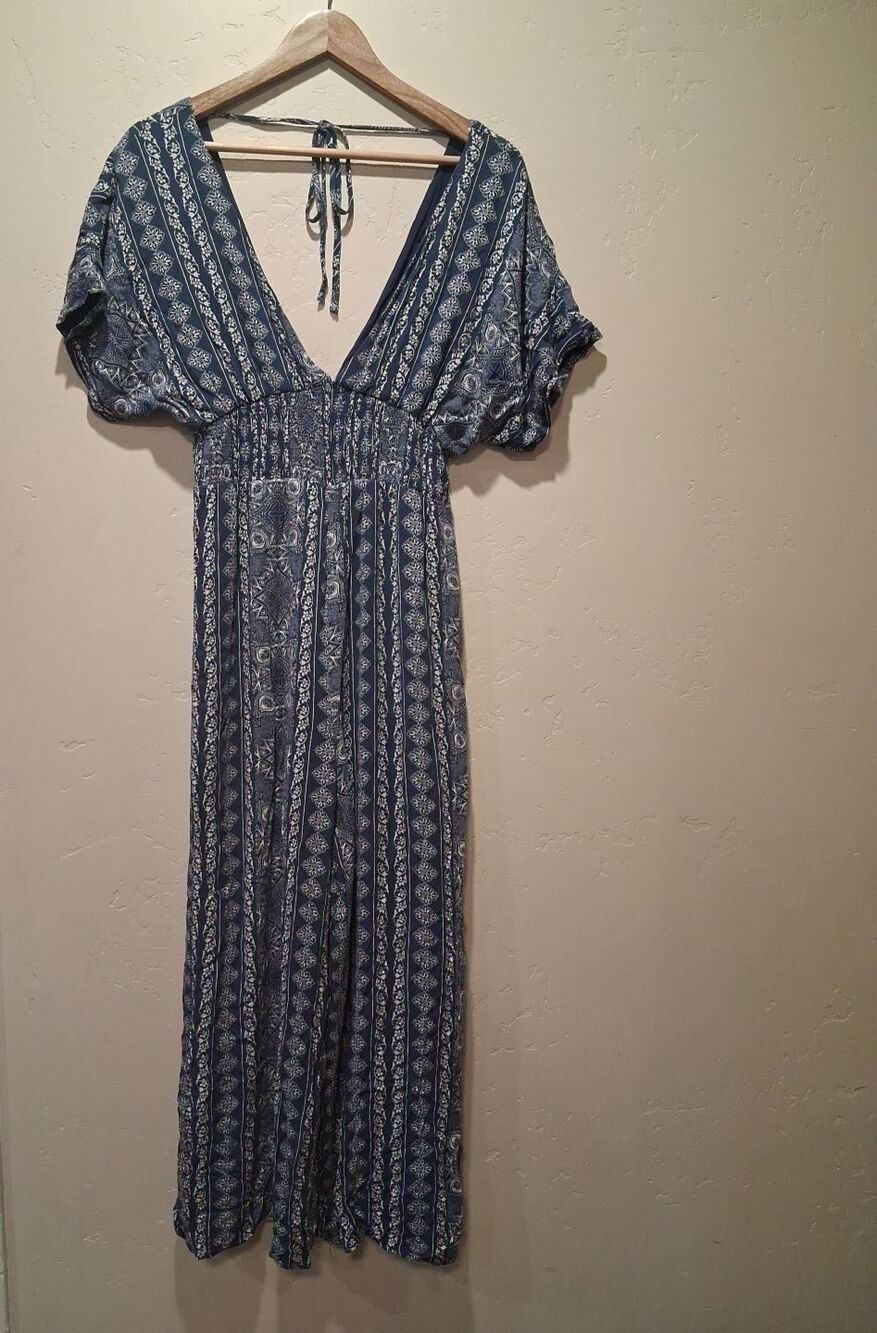 LULUS Wmn's Sz S Blue White Striped Floral/Geometric Pattern Pantsuit Romper